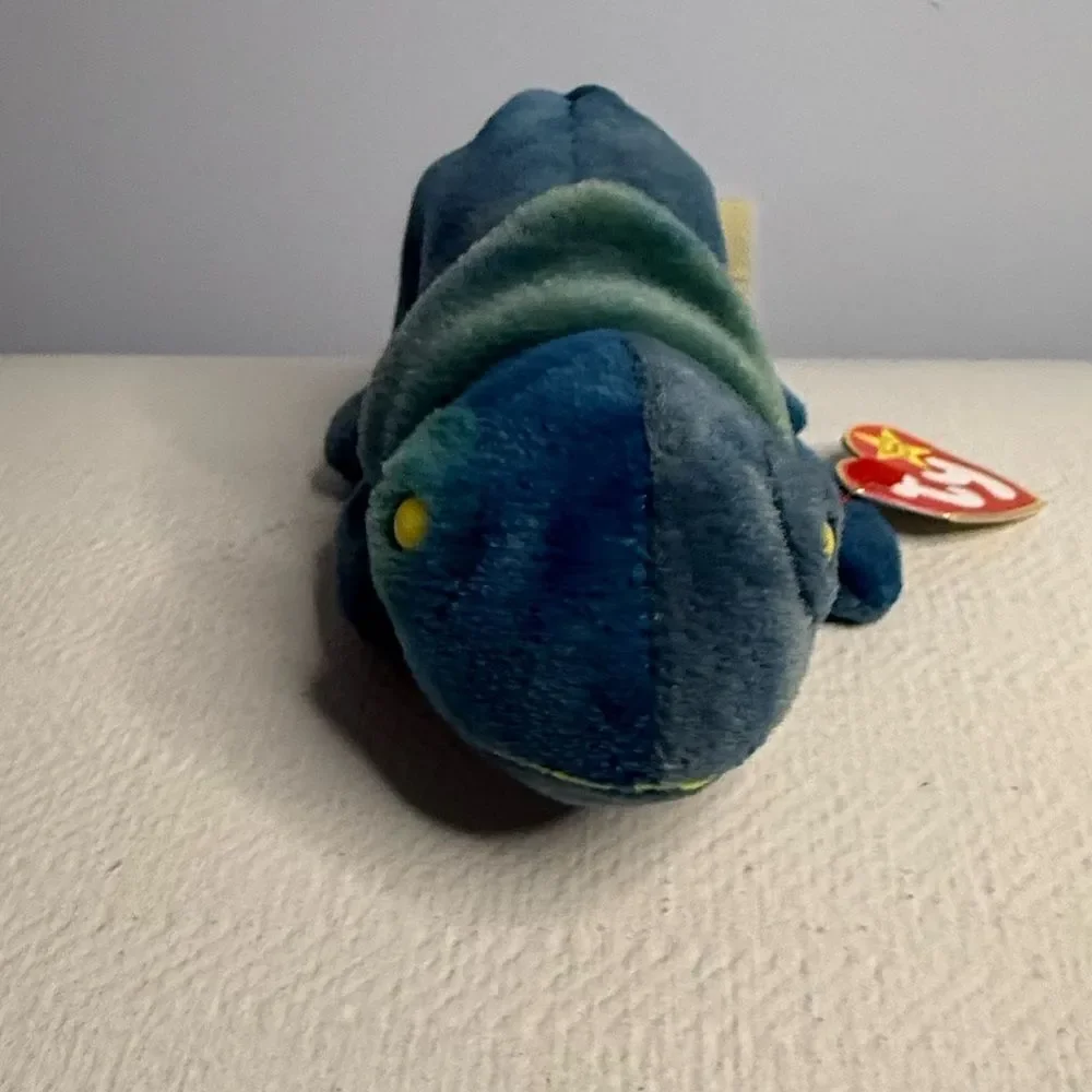 Rainbow the Chameleon Ty Beanie Baby - Introduced 1998 and Retired 1999 RARE GEM